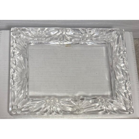 Clear Glass Rectangular Vintage Picture Frame With Floral & Dot Design 7" x 5.5" - Picture 1 of 6